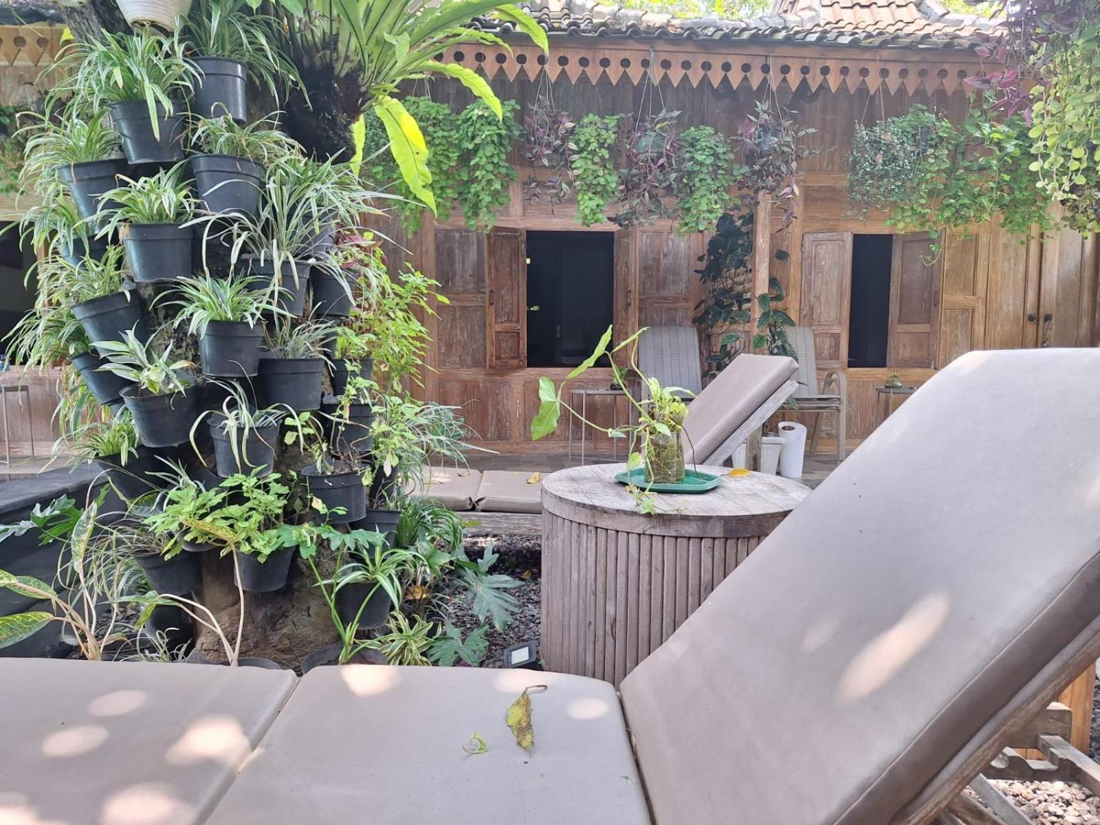 Oma Joglo Jimbaran Hotel Exterior photo